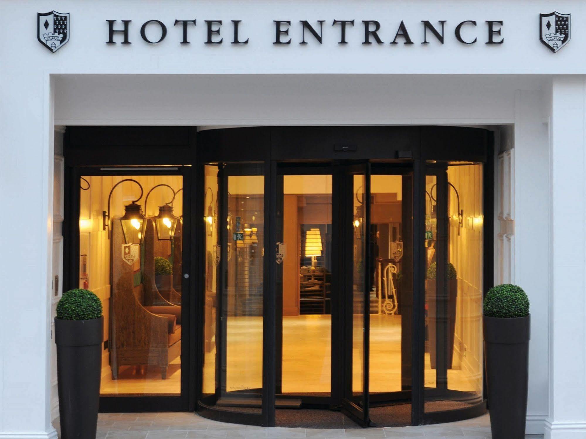 Macdonald Windsor Hotel Exterior photo